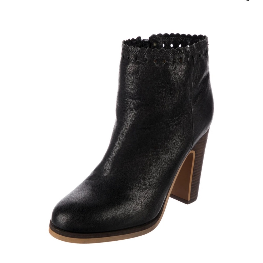 See by Chloé
Leather Scalloped Accent Boots
Women's Size:9 (39 EU)